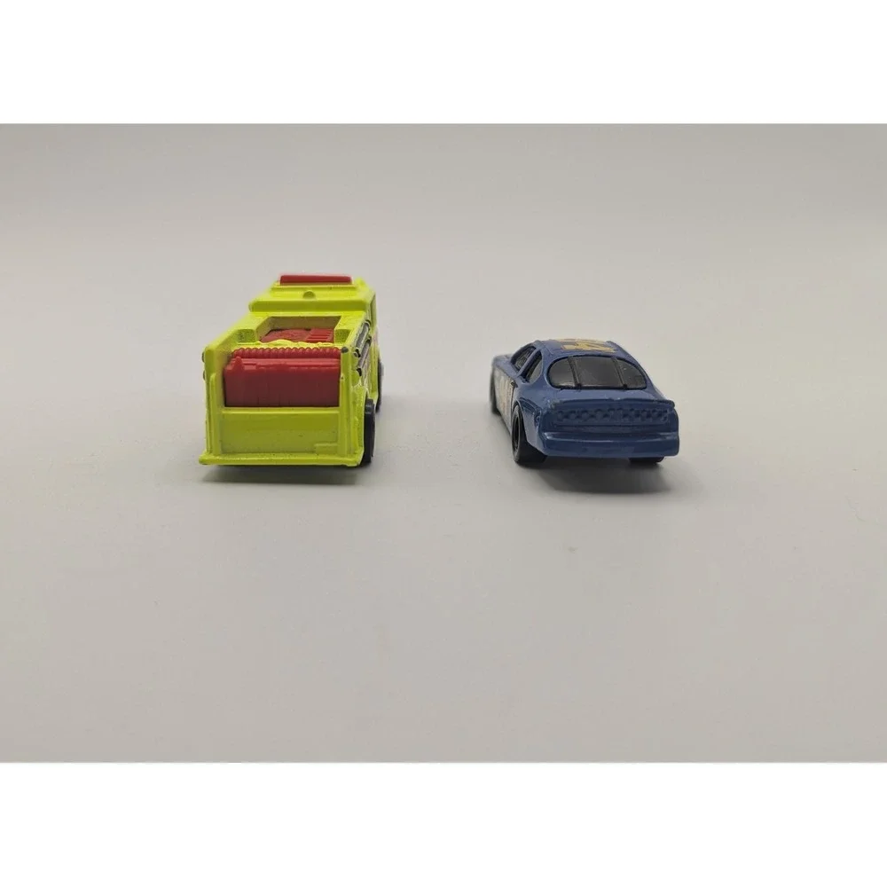 Hot Wheels 1976 Fire Truck & 1998 Mac Tonight Bill Elliott 94 NASCAR Diecast Lot